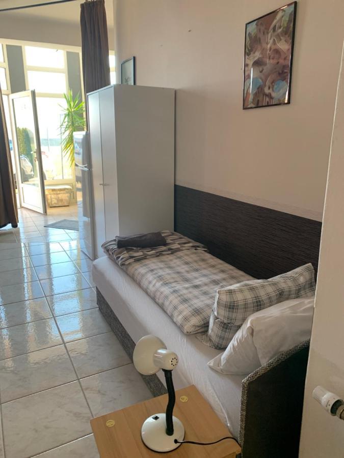 Ferienwohnung Arthaus Rönök Ronok Exterior foto