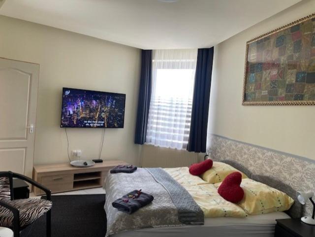 Ferienwohnung Arthaus Rönök Ronok Exterior foto